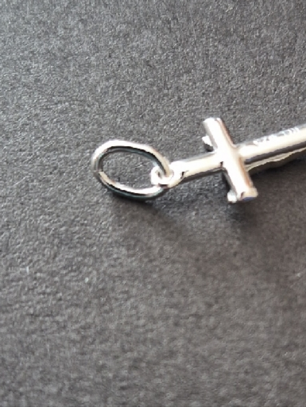 925 Sterling Silver Crucifix Pendant - Shiny Silver Cross Charm - Picture 3 of 3